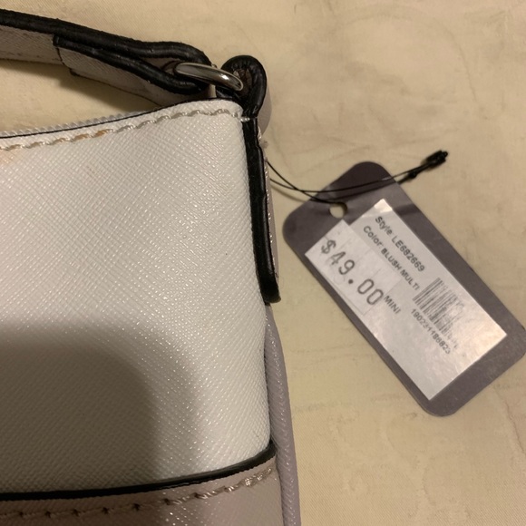 Guess crossbody - Picture 2 of 7